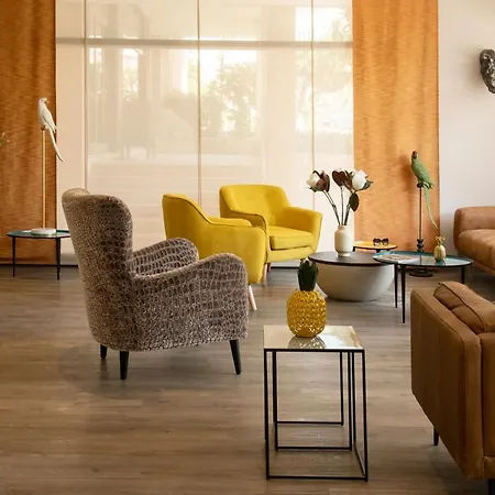 Ibis Styles Sur Отель