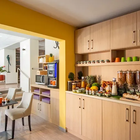 Ibis Styles Sur Отель Больё-сюр-Мер