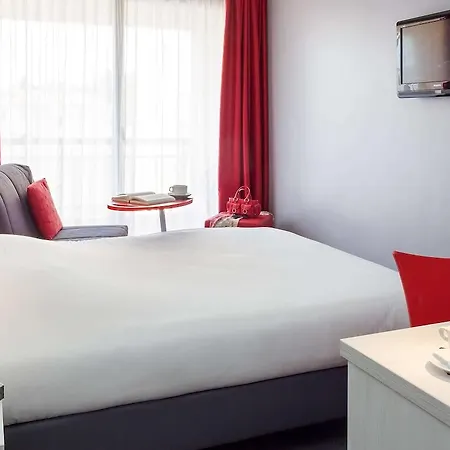 Ibis Styles Sur 3* ביוליו-סור-מר