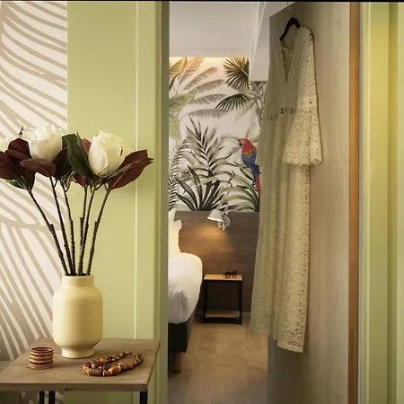 Ibis Styles Sur Отель