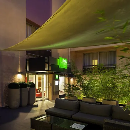 Ibis Styles Sur 3*