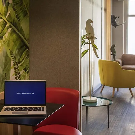 Ibis Styles Sur Hotel 3*