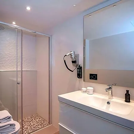 Ibis Styles Sur 3* Beaulieu-sur-Mer