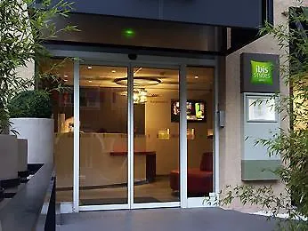 Ibis Styles Sur Отель