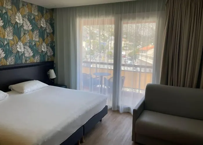 Ibis Styles Sur Hotel